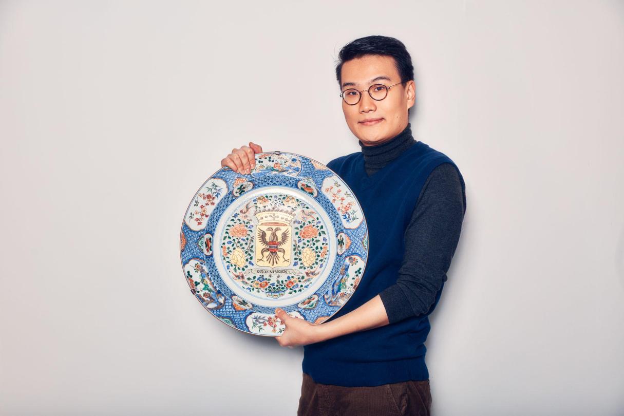 Interview Lecong Zhou, junior conservator Aziatische Keramiek in het Groninger Museum: “Ik zie mijzelf als een brug tussen twee culturen”
